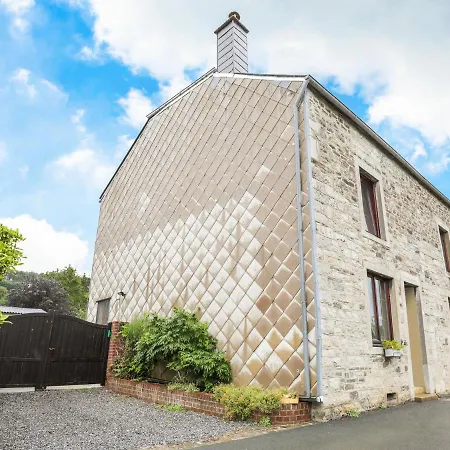 Holiday home Lovely In Vierves Sur Viroin With Garden And Terrace *