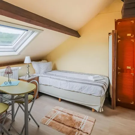 Holiday home Lovely In Vierves Sur Viroin With Garden And Terrace *