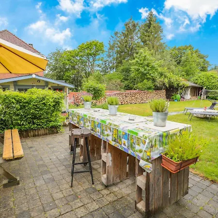 Holiday home Lovely In Vierves Sur Viroin With Garden And Terrace *